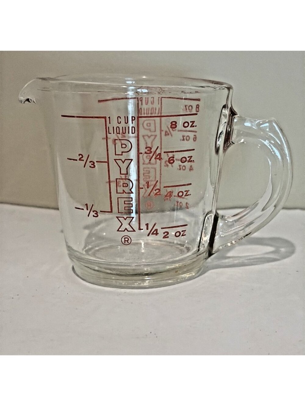 Vintage PYREX 508 Red Letter Closed D Handle 1 Cup Measuring Glass Made In USA